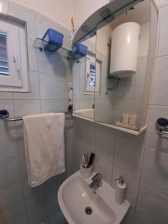 Apartmán Kuca Za Odmor Coccoli Karlobag Exteriér fotografie