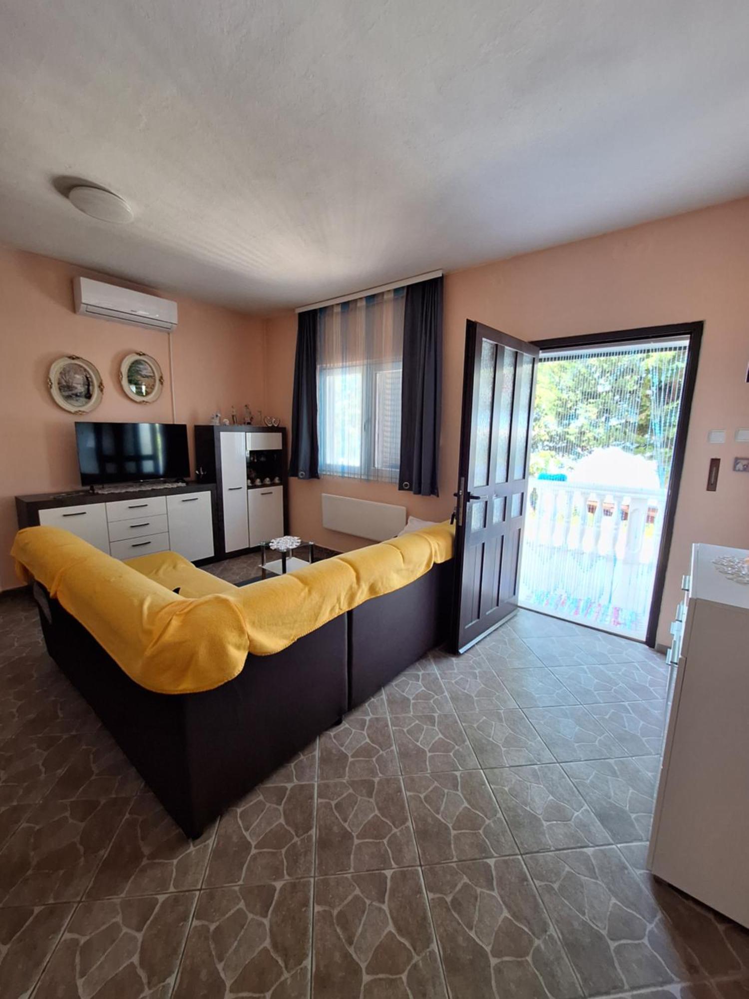 Apartmán Kuca Za Odmor Coccoli Karlobag Pokoj fotografie