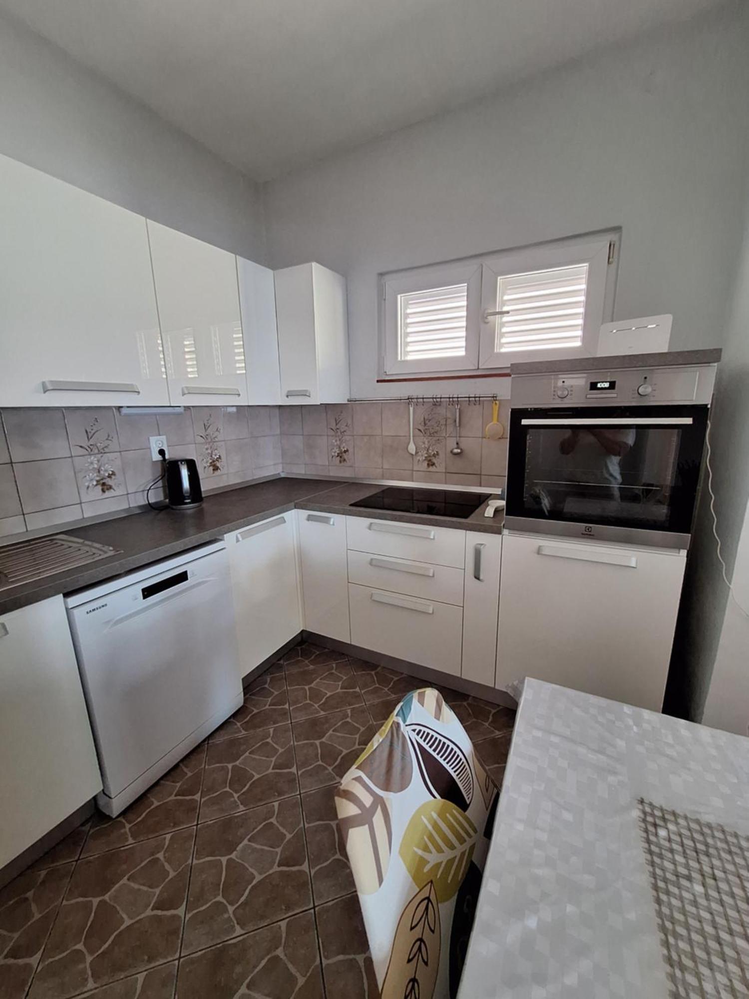 Apartmán Kuca Za Odmor Coccoli Karlobag Exteriér fotografie