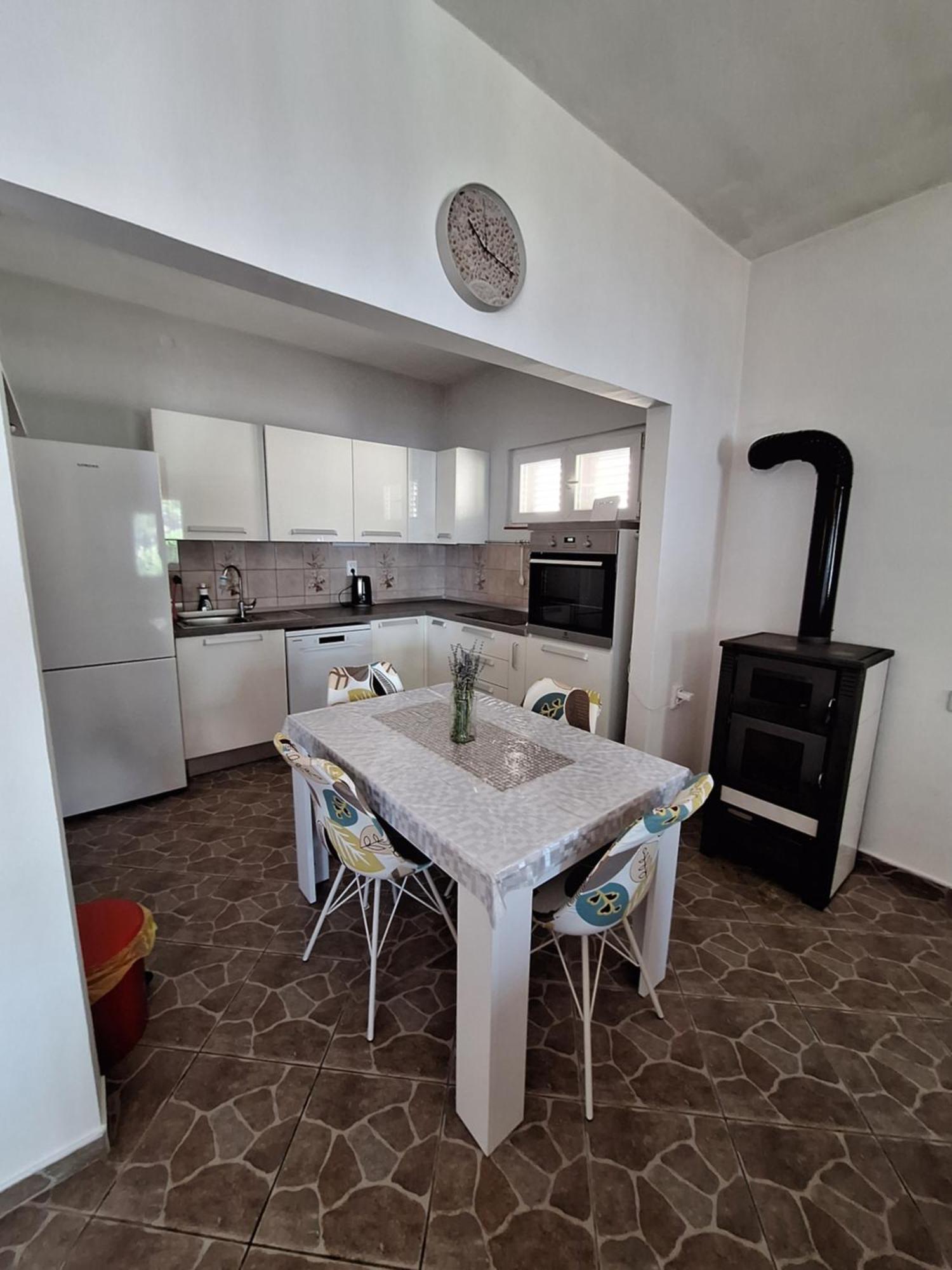Apartmán Kuca Za Odmor Coccoli Karlobag Exteriér fotografie
